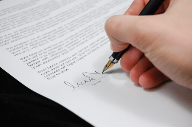 How Can You Become A Notary? Complete These 4 Steps