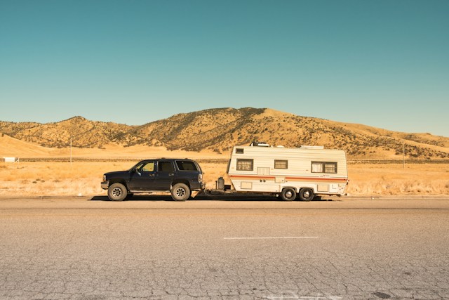 Tips for Choosing the Right Trailer Service for Your Needs